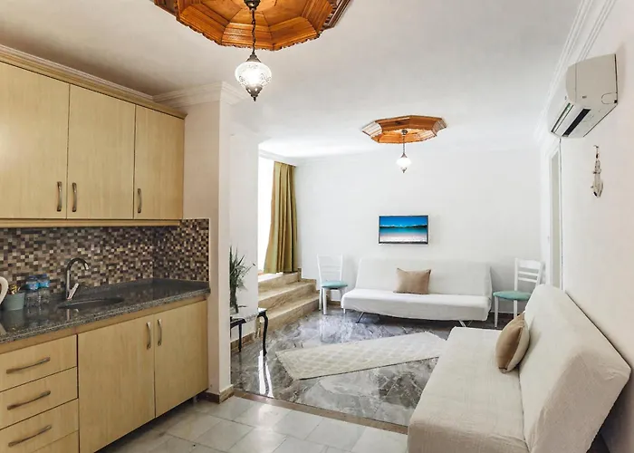 Gumus Akyaka (Mugla)