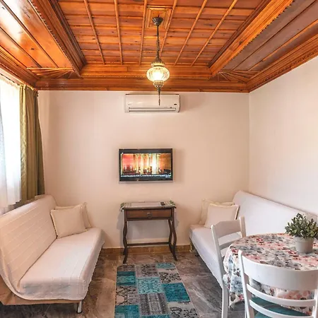 Gumus Hotel apartamentowy 4*